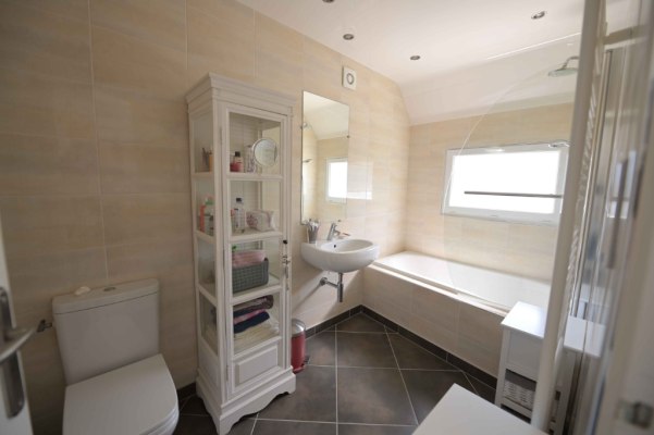 A vendre à Concarneau maison avec vue mer dans un quartier prisé