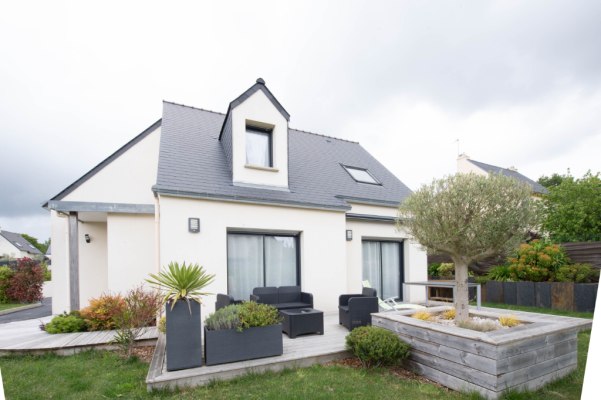 A vendre à Concarneau maison contemporaine de 6 pièces proche de la voie verte et des commerces