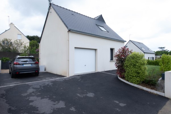 A vendre à Concarneau maison contemporaine de 6 pièces proche de la voie verte et des commerces