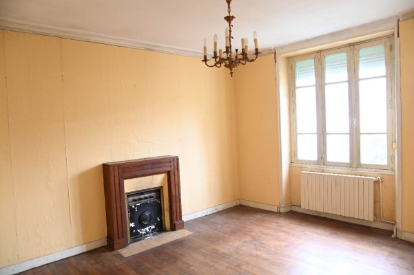 A vendre à Trégunc Projet de rénovation pour cette maison à pied des commerces