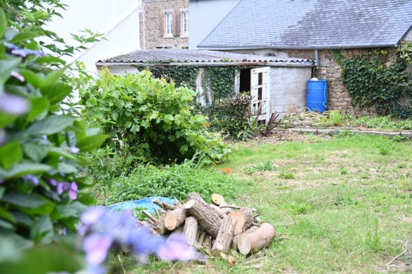 A vendre à Trégunc Projet de rénovation pour cette maison à pied des commerces