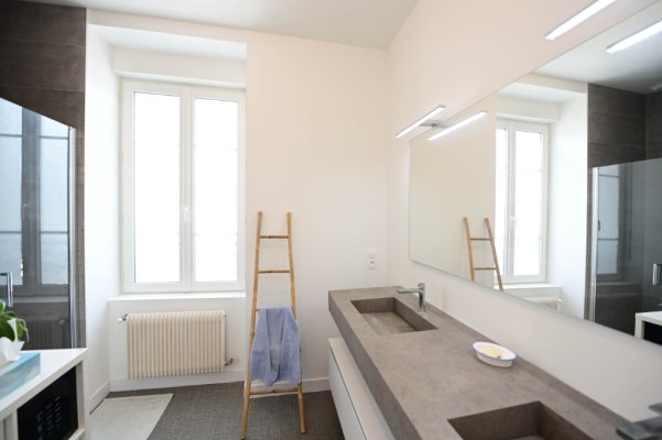 A vendre à Concarneau au centre-ville maison rénovée avec grande terrasse