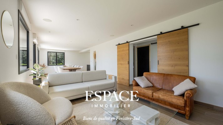 A vendre à deux pas de la plage des Sables Blancs - belle maison familiale à la rénovation contemporaine