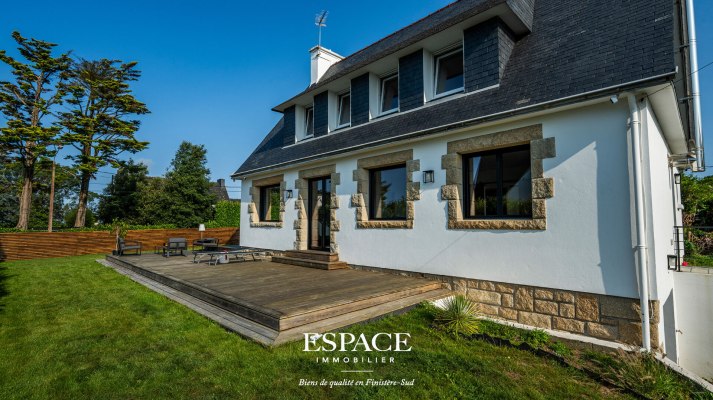 A vendre à deux pas de la plage des Sables Blancs - belle maison familiale à la rénovation contemporaine