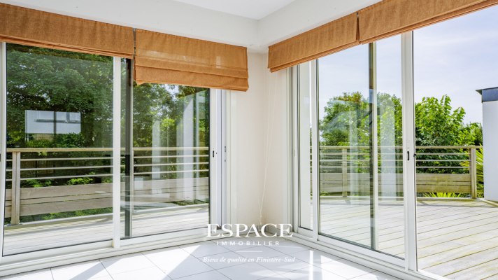 A vendre à CONCARNEAU - Maison située au calme avec grandes terrasses à deux pas du bord de mer