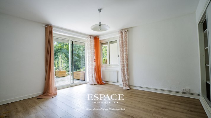 A vendre à CONCARNEAU - Maison située au calme avec grandes terrasses à deux pas du bord de mer