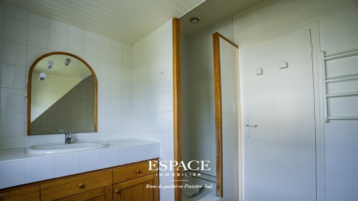 A vendre à CONCARNEAU - Maison située au calme avec grandes terrasses à deux pas du bord de mer