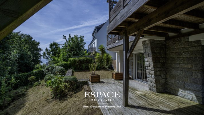 A vendre à CONCARNEAU - Maison située au calme avec grandes terrasses à deux pas du bord de mer