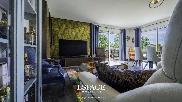 A vendre à Concarneau appartement d'exception 4 pièces de 102 m² en dernier étage avec grande