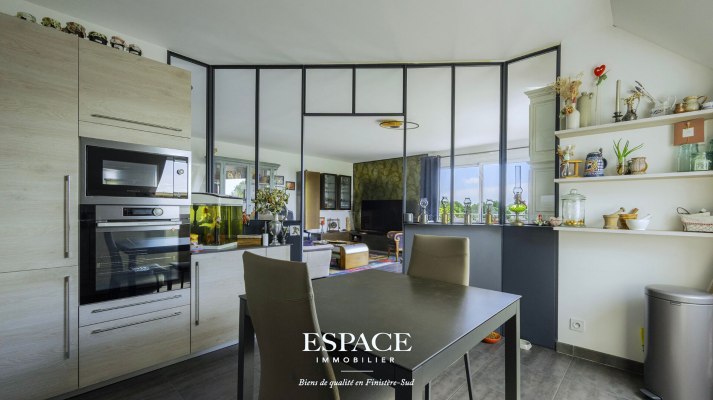 A vendre à Concarneau appartement d'exception 4 pièces de 102 m² en dernier étage avec grande