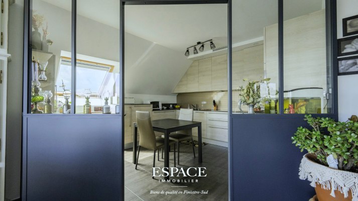 A vendre à Concarneau appartement d'exception 4 pièces de 102 m² en dernier étage avec grande