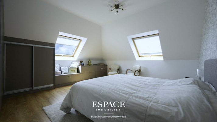 A vendre à Concarneau appartement d'exception 4 pièces de 102 m² en dernier étage avec grande