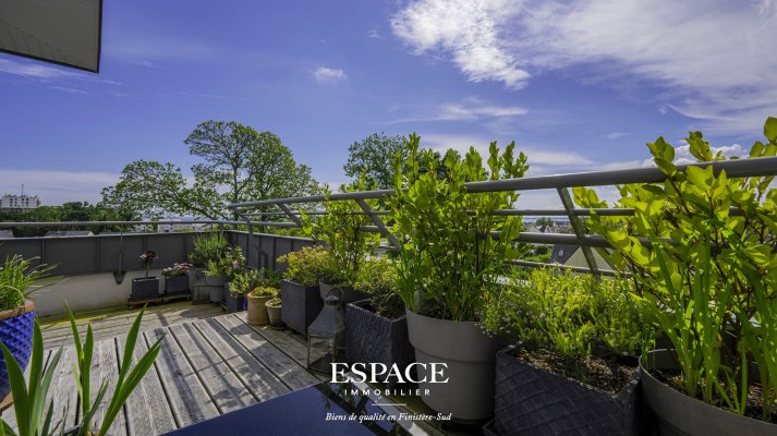 A vendre à Concarneau appartement d'exception 4 pièces de 102 m² en dernier étage avec grande