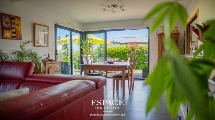 A vendre à Concarneau maison contemporaine de 187 m²  à deux pas de la plage des Sables Blancs