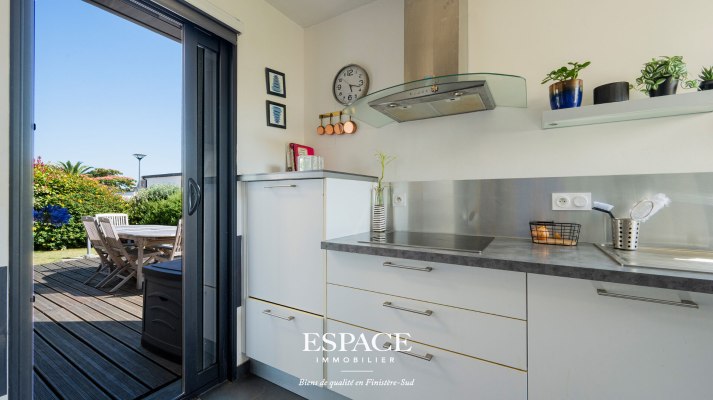 A vendre à Concarneau maison contemporaine de 187 m²  à deux pas de la plage des Sables Blancs