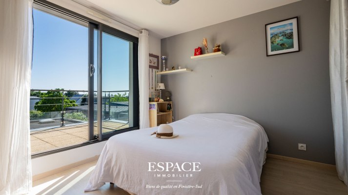 A vendre à Concarneau maison contemporaine de 187 m²  à deux pas de la plage des Sables Blancs