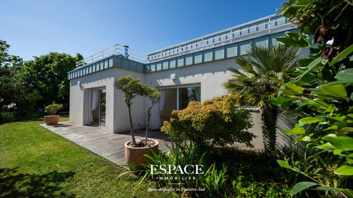 A vendre à Concarneau rive droite - maison contemporaine - architecture épurée, ascenseur, solarium - un bien rare entre centre-ville, plage et nature