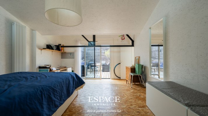 CONCARNEAU CENTRE-VILLE - MAISON ESPRIT LOFT DE 200 M2 AVEC TERRASSE ET GARAGE