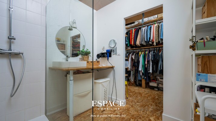 CONCARNEAU CENTRE-VILLE - MAISON ESPRIT LOFT DE 200 M2 AVEC TERRASSE ET GARAGE