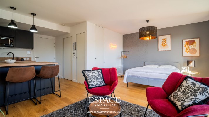 À vendre à CONCARNEAU - Bel appartement T1 avec balcon, prestations soignées et garage privatif