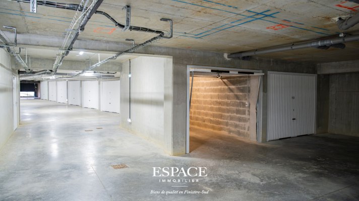 À vendre à CONCARNEAU - Bel appartement T1 avec balcon, prestations soignées et garage privatif