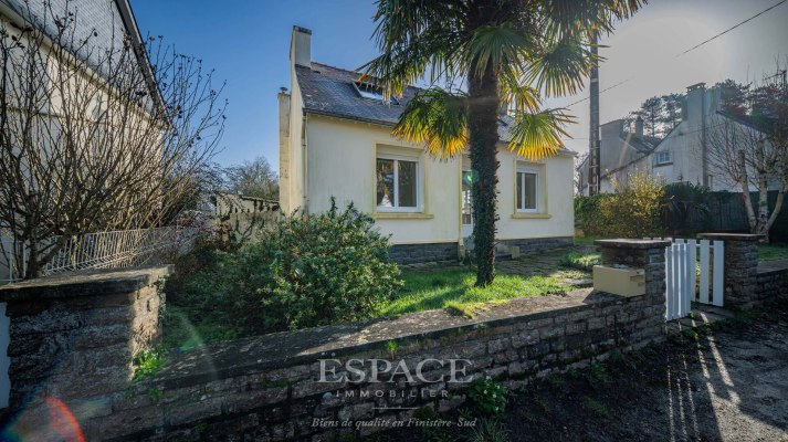 A vendre à Riec sur Belon maison avec dépendance et grand garage