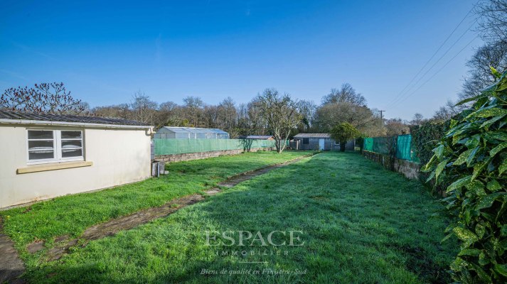 A vendre à Riec sur Belon maison avec dépendance et grand garage