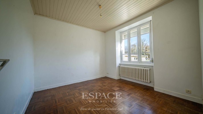 A vendre à Riec sur Belon maison avec dépendance et grand garage