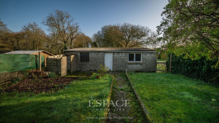 A vendre à Riec sur Belon maison avec dépendance et grand garage