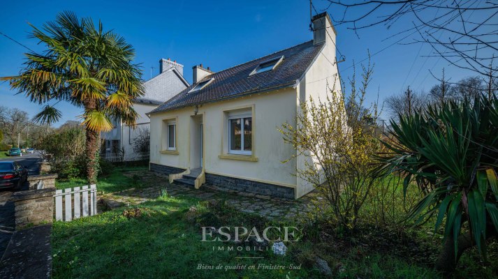 A vendre à Riec sur Belon maison avec dépendance et grand garage