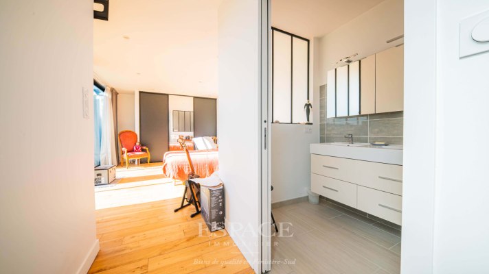 Concarneau - centre-ville à pied - maison entièrement de plain-pied - garage / atelier exceptionnel de 160 m²