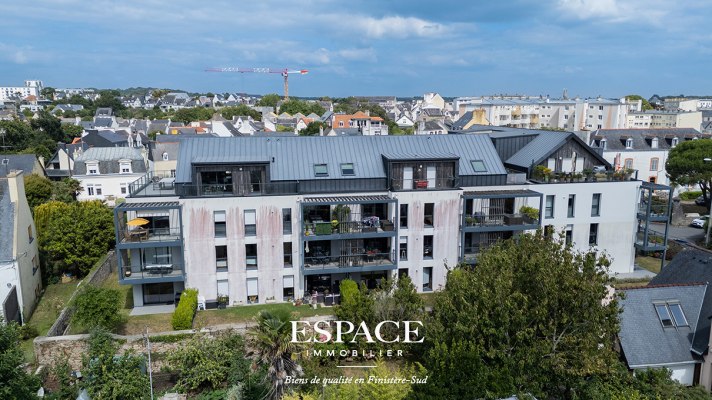 Concarneau arrière Corniche - appartement 4 pièces de 82.20 m² avec balcon, garage et parking privatif