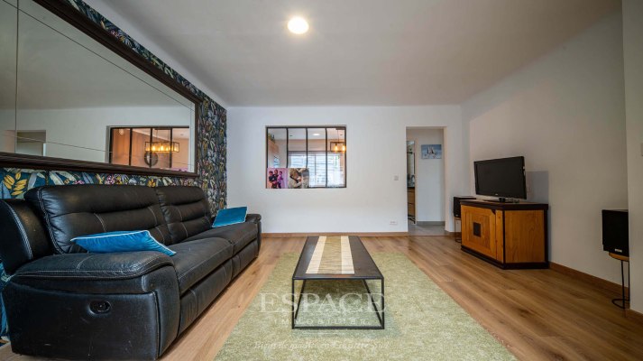 A vendre à Concarneau les Sables Blancs maison rénovée avec jardins