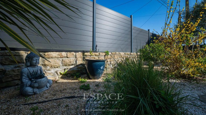 A vendre à Concarneau les Sables Blancs maison rénovée avec jardin