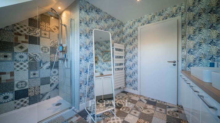 Concarneau - Le Passage : maison de charme avec jardin, esprit bord de mer