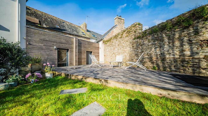 Concarneau - Le Passage : maison de charme avec jardin, esprit bord de mer