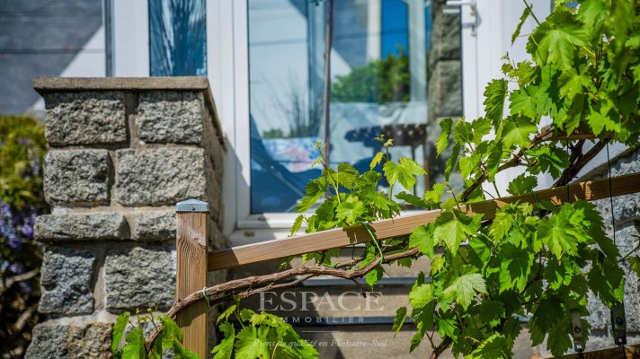A vendre, à Concarneau, Maison rénovée avec jardin paysagé, à deux pas du bord de mer