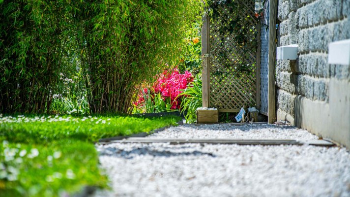 A vendre, à Concarneau, Maison rénovée avec jardin paysagé, à deux pas du bord de mer