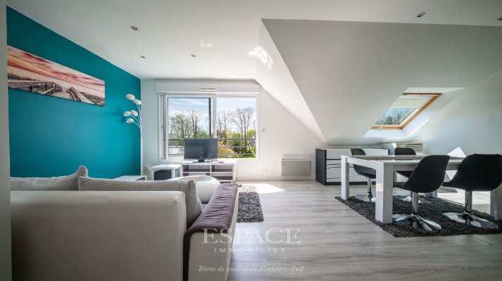 A Concarneau appartement T3 au dernier étage avec garage et place de parking privative