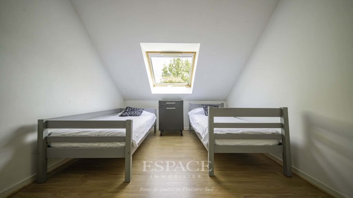 A Concarneau appartement T3 au dernier étage avec garage et place de parking privative