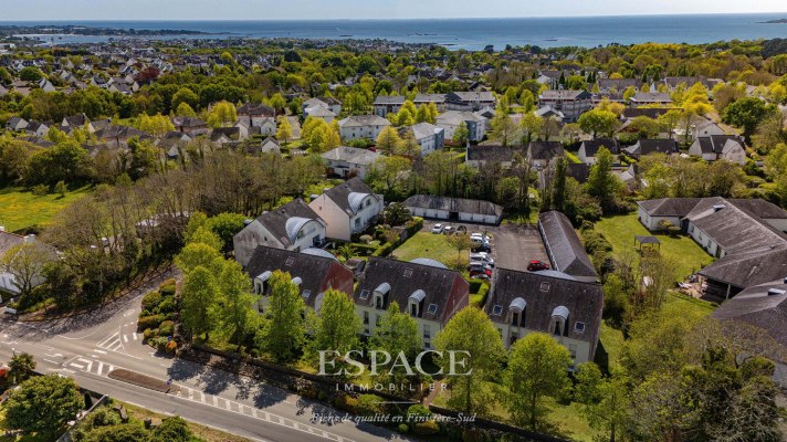 A Concarneau appartement T3 au dernier étage avec garage et place de parking privative