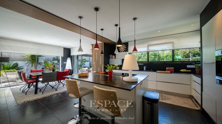 Maison Gouesnach 6 pièce(s) 181 m2