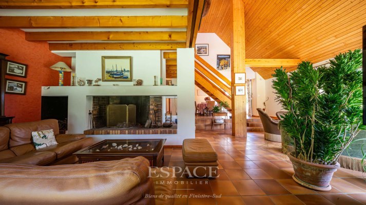 Maison d'architecte au coeur d'un parc paysager de 4 775 m² à vendre à Concarneau