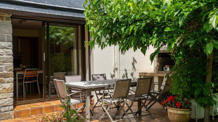 Maison d'architecte au coeur d'un parc paysager de 4 775 m² à vendre à Concarneau