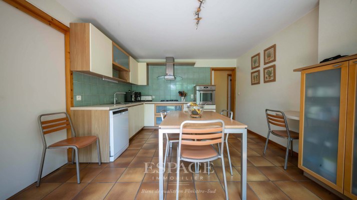Maison d'architecte au coeur d'un parc paysager de 4 775 m² à vendre à Concarneau
