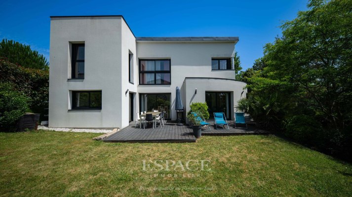 Quimper Cuzon - Maison contemporaine familiale avec jardin et sous-sol
