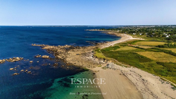 Trégunc - Authentique maison en pierres debout à réinventer à deux pas du littoral