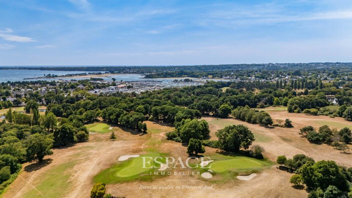 La Forêt fouesnant - Grande propriété de caractère surplombant le golf de Cornouille