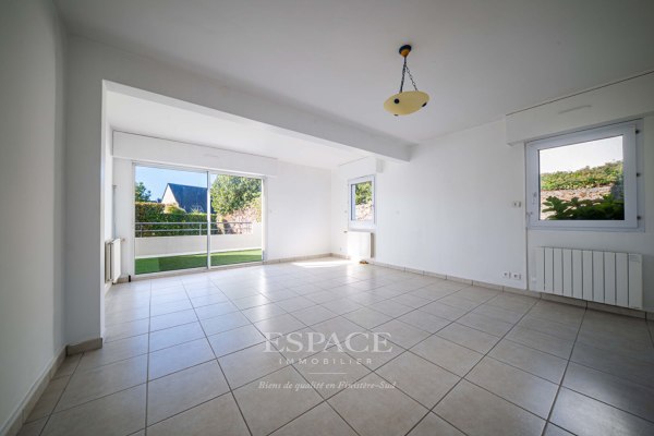 Concarneau appartement de 81 m2 avec terrasse, garage et cave