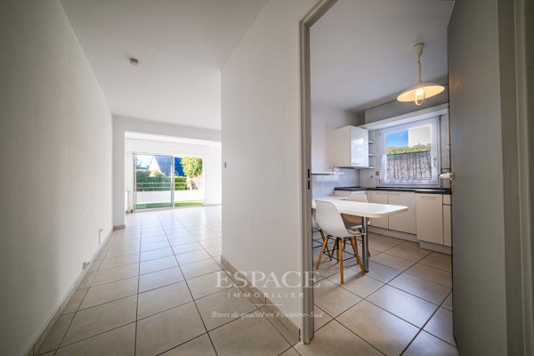 Concarneau appartement de 81 m2 avec terrasse, garage et cave
